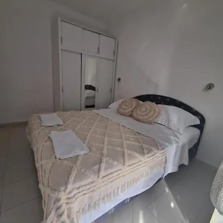 Sandi Apartamento *