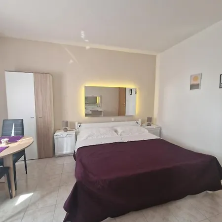 Sandi Apartamento