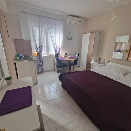 Sandi Apartamento *