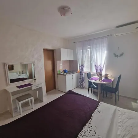 Appartement Sandi *